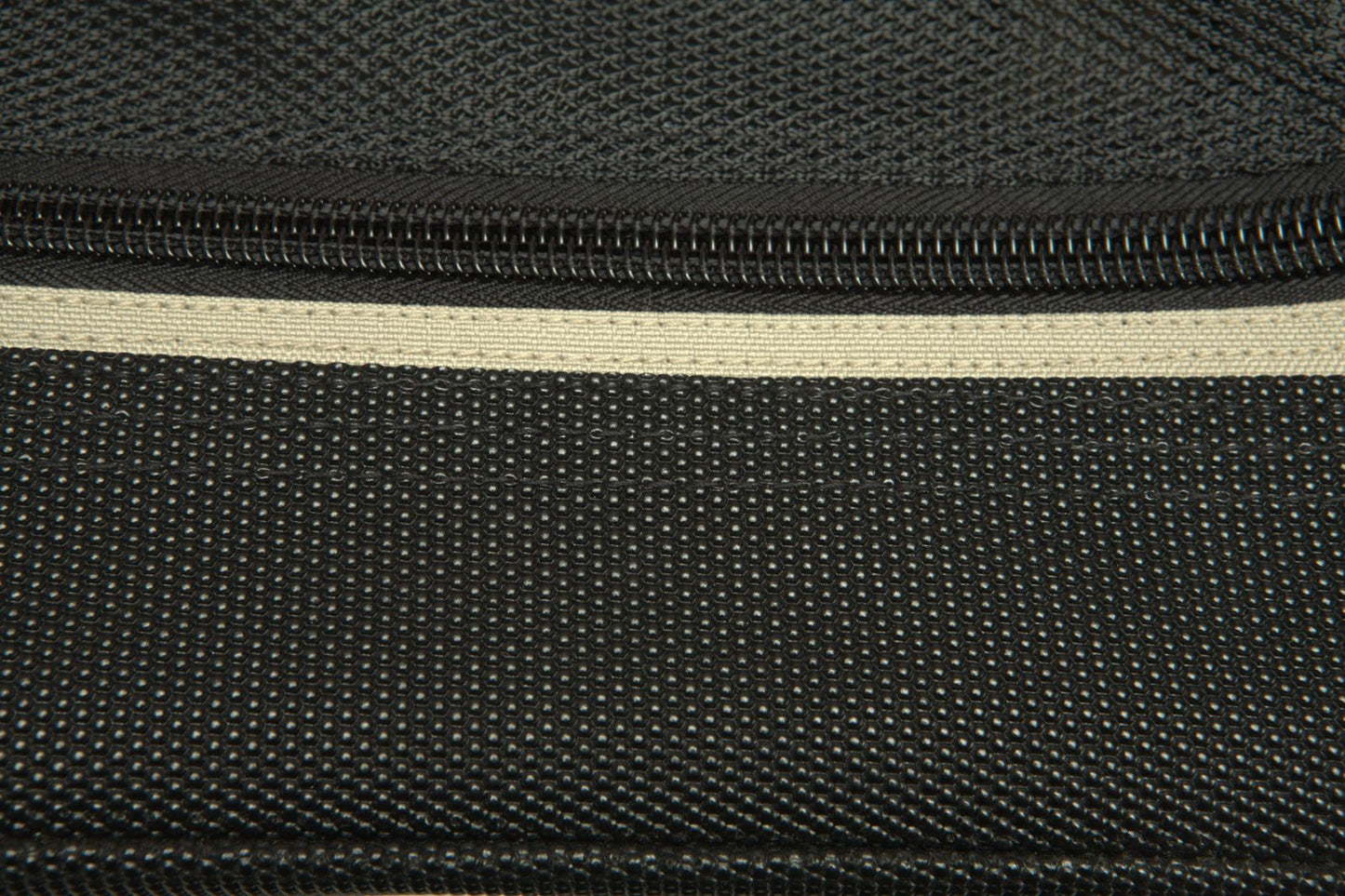 Cusca gri deschis de transport caini si pisici, Soft Kennel, 120 tan, 120 x 77 x 86 cm